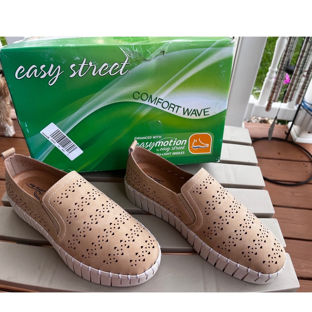 Easy‎ Street Comfort Wave Tan Perforated Slip On Sneakers Womens Shoes Beige 7.5
